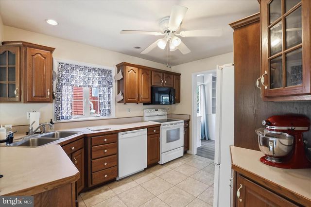 655 N MOUNT JOY ST, Elizabethtown, PA 17022