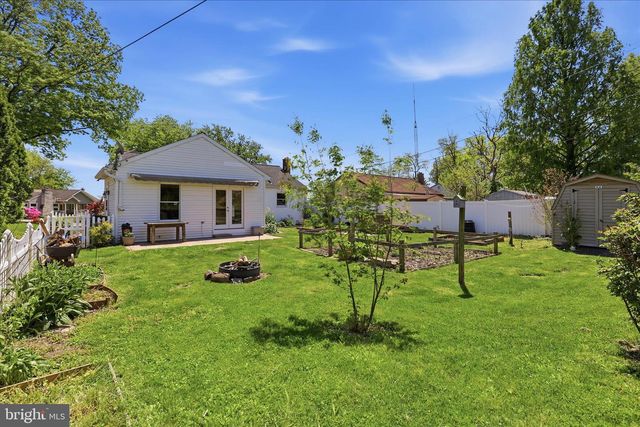 655 N MOUNT JOY ST, Elizabethtown, PA 17022