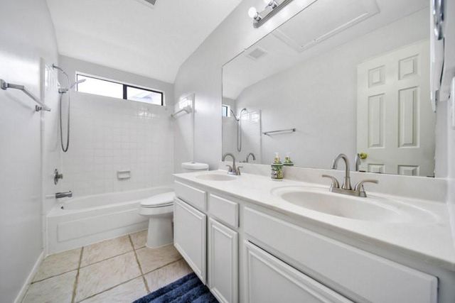 6414 Oakburl Court, Sugar Land, TX 77479