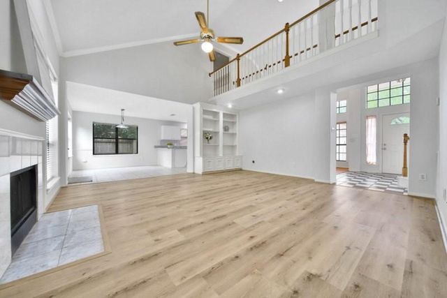 6414 Oakburl Court, Sugar Land, TX 77479