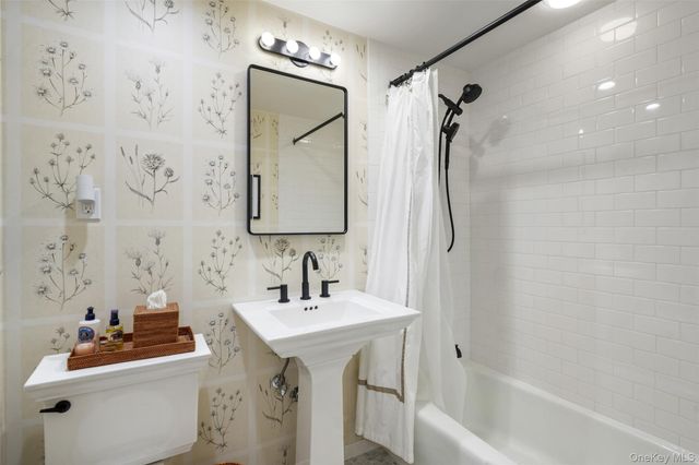 43 Croton Lake Road, Katonah, NY 10536