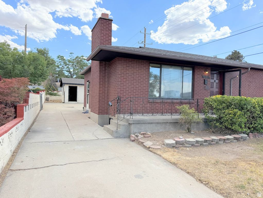 8395 W HERZOG AVE, Magna, UT 84044 — photo 3