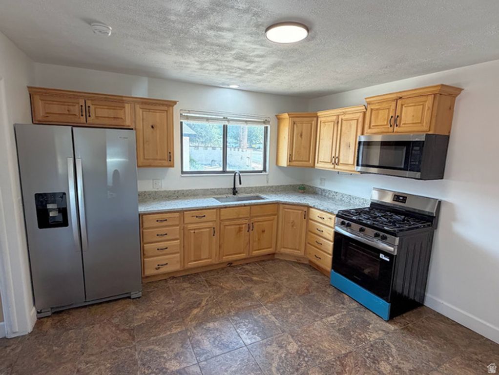 8395 W HERZOG AVE, Magna, UT 84044 — photo 4