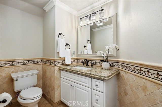 45 Panorama, Laguna Hills, CA 92679