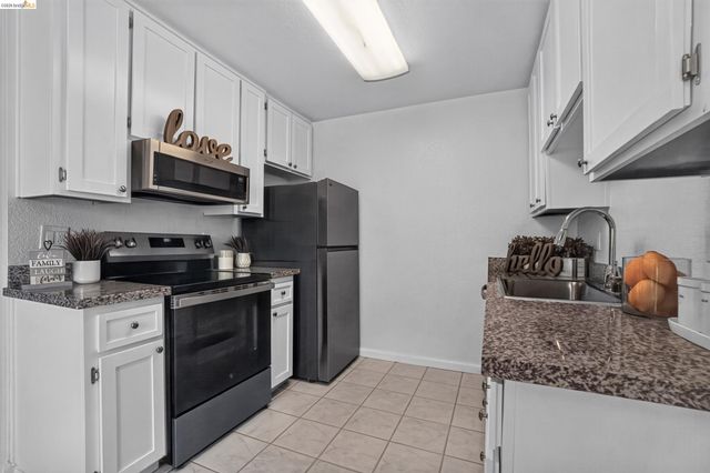 2728 Harvest Ln, Antioch, CA 94531