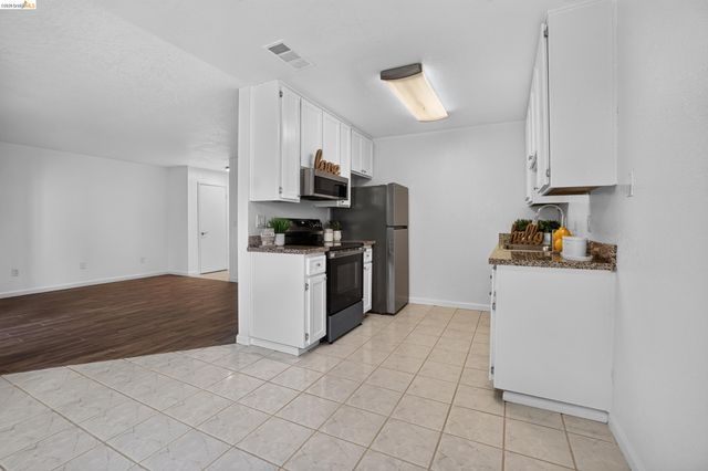 2728 Harvest Ln, Antioch, CA 94531