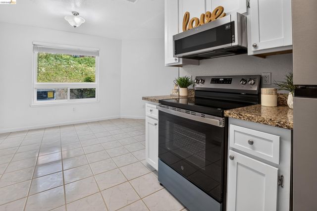2728 Harvest Ln, Antioch, CA 94531