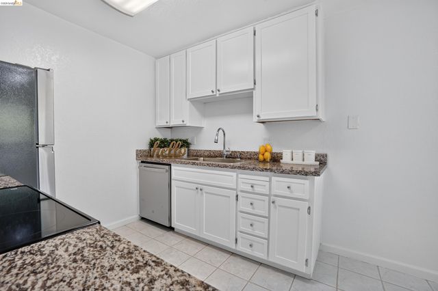 2728 Harvest Ln, Antioch, CA 94531