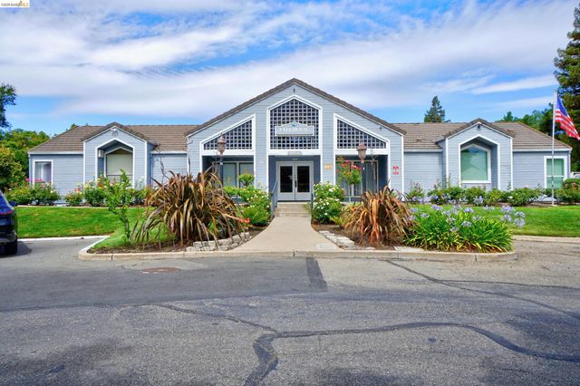 2728 Harvest Ln, Antioch, CA 94531