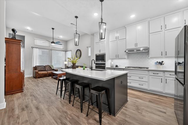 2512 Four Roses Drive, Lewisville, TX 75056