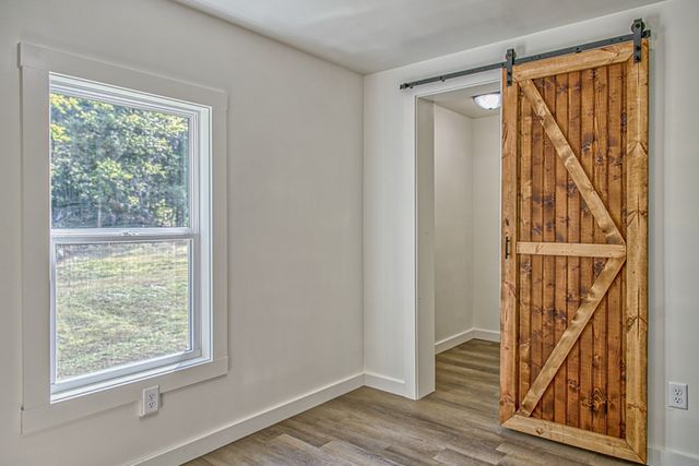 2204 Wartrace Hwy, Whitleyville, TN 38588