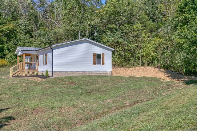 2204 Wartrace Hwy, Whitleyville, TN 38588
