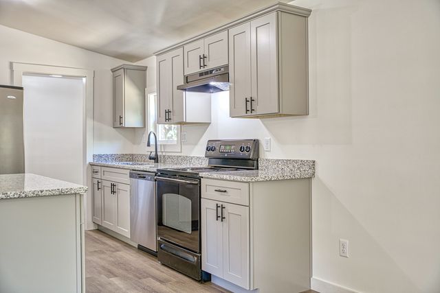 2204 Wartrace Hwy, Whitleyville, TN 38588