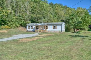 2204 Wartrace Hwy, Whitleyville, TN 38588