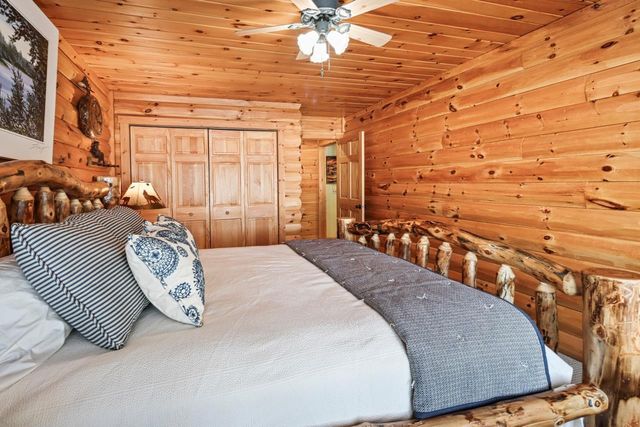 6336 E SNIPE LAKE ROAD, Eagle River, WI 54521