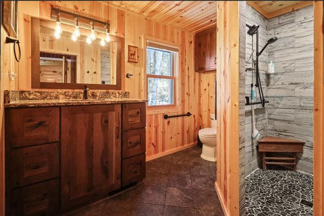 6336 E SNIPE LAKE ROAD, Eagle River, WI 54521