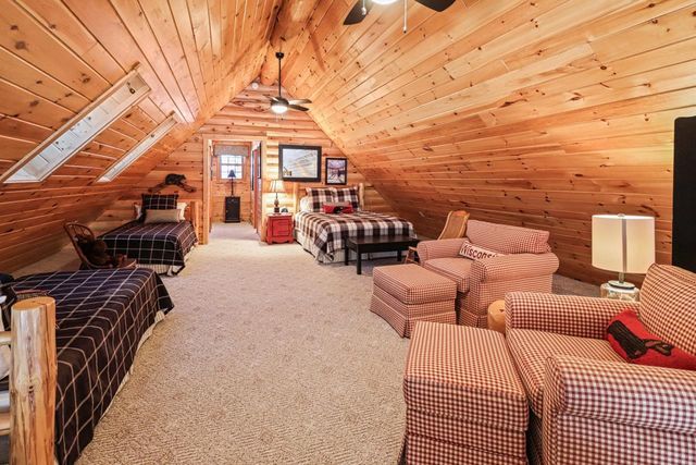 6336 E SNIPE LAKE ROAD, Eagle River, WI 54521