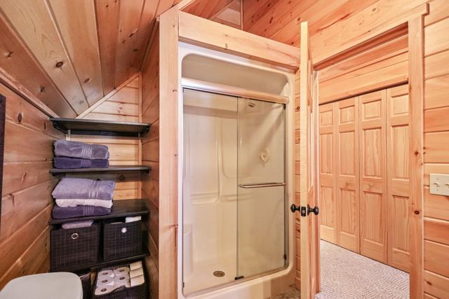 6336 E SNIPE LAKE ROAD, Eagle River, WI 54521