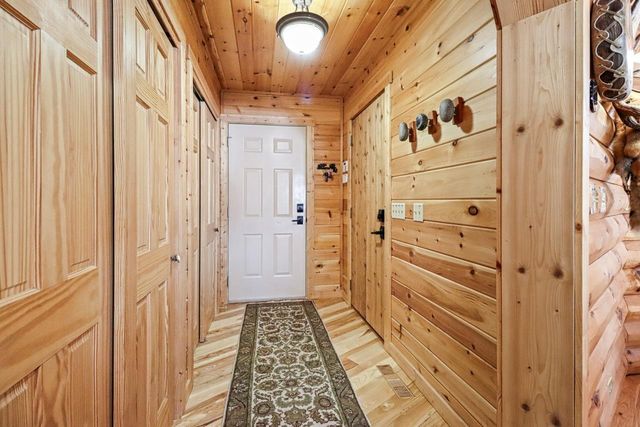 6336 E SNIPE LAKE ROAD, Eagle River, WI 54521