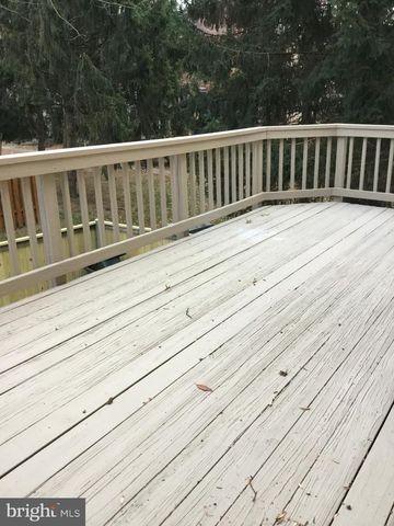 12323 FOX LAKE CT, Fairfax, VA 22033