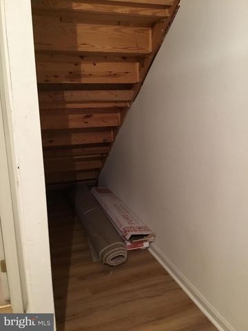 12323 FOX LAKE CT, Fairfax, VA 22033