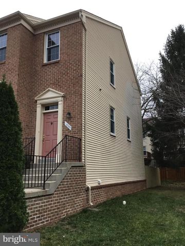 12323 FOX LAKE CT, Fairfax, VA 22033