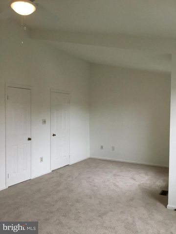 12323 FOX LAKE CT, Fairfax, VA 22033