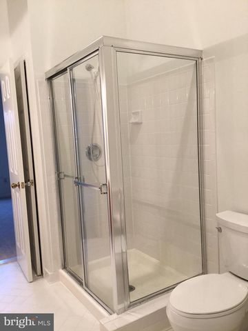 12323 FOX LAKE CT, Fairfax, VA 22033