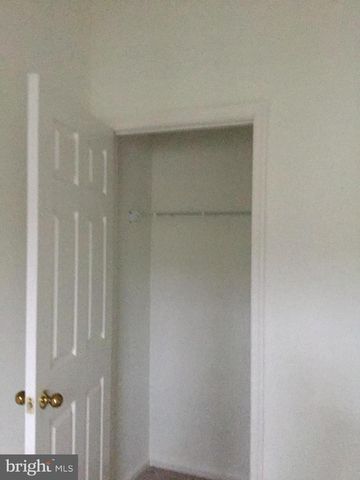 12323 FOX LAKE CT, Fairfax, VA 22033