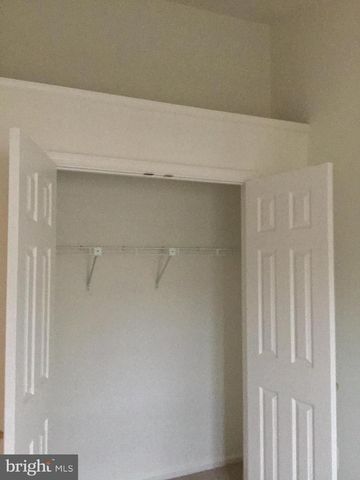 12323 FOX LAKE CT, Fairfax, VA 22033