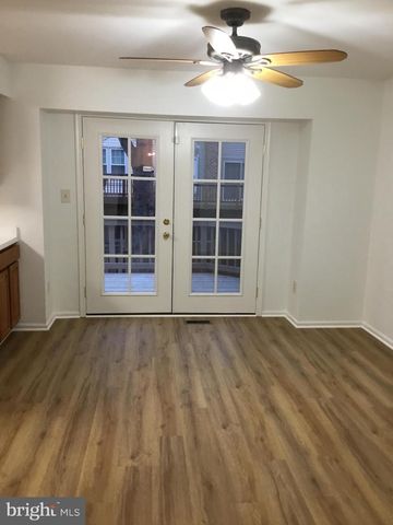 12323 FOX LAKE CT, Fairfax, VA 22033