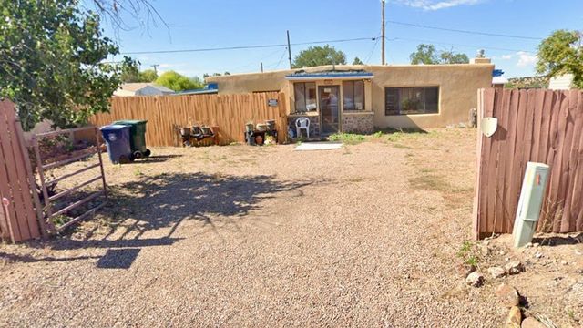 434 La Joya, Santa Fe, NM 87501