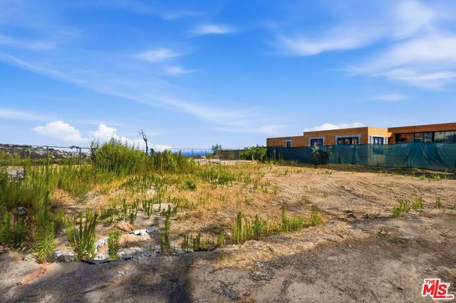 3442 Cloudcroft Drive, Malibu, CA 90265