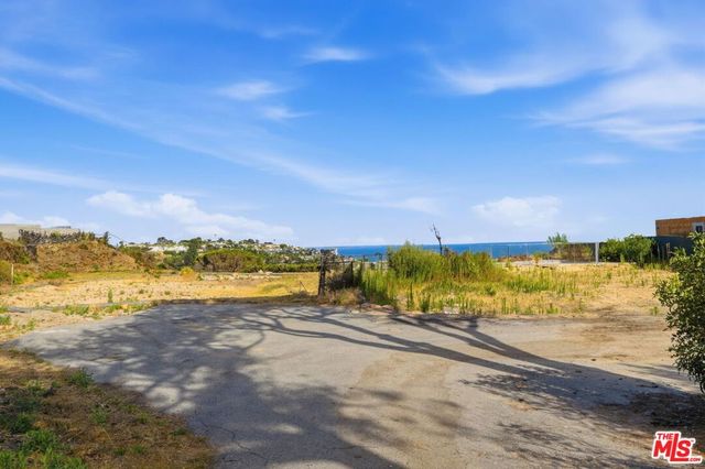 3442 Cloudcroft Drive, Malibu, CA 90265