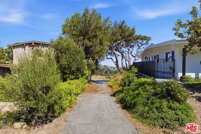 3442 Cloudcroft Drive, Malibu, CA 90265