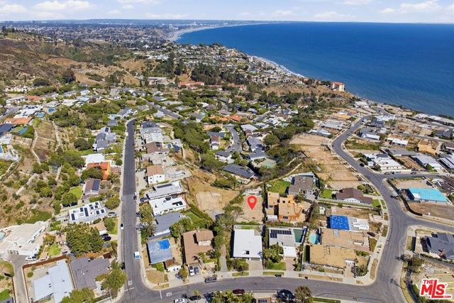 3442 Cloudcroft Drive, Malibu, CA 90265