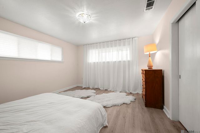 555 Woodhaven St, Baton Rouge, LA 70815