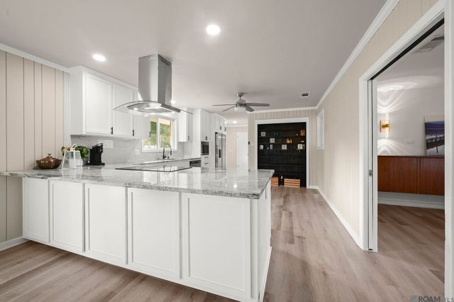 555 Woodhaven St, Baton Rouge, LA 70815