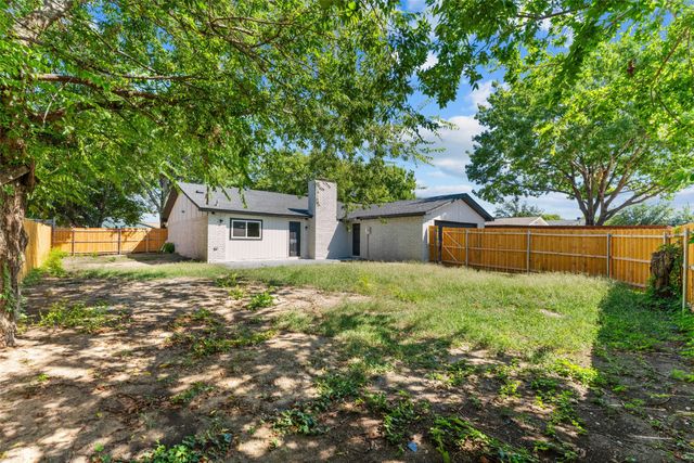 1845 Wilderness Trail, Grand Prairie, TX 75052