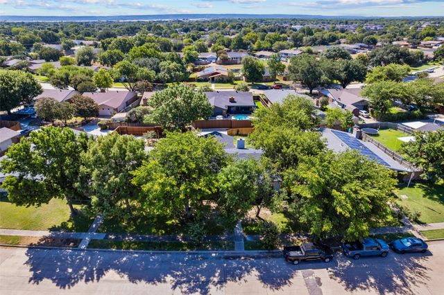 1845 Wilderness Trail, Grand Prairie, TX 75052