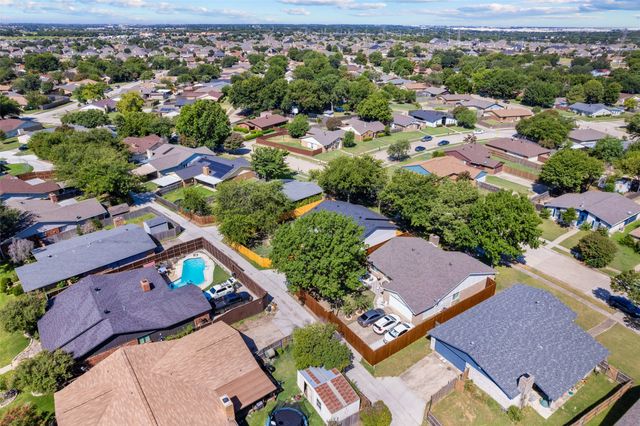 1845 Wilderness Trail, Grand Prairie, TX 75052