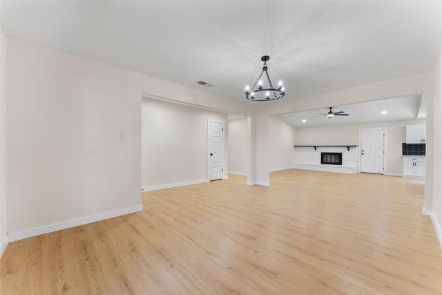 1845 Wilderness Trail, Grand Prairie, TX 75052