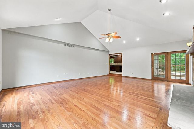 122 SAINT VINCENT CT, Cherry Hill, NJ 08003