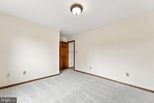 122 SAINT VINCENT CT, Cherry Hill, NJ 08003
