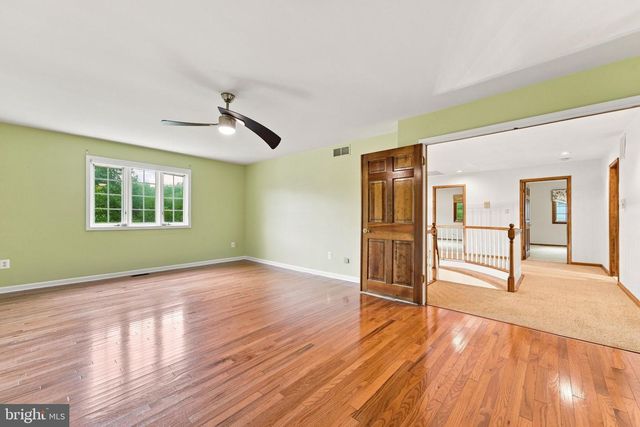 122 SAINT VINCENT CT, Cherry Hill, NJ 08003