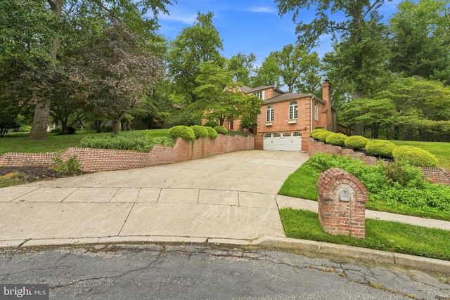 122 SAINT VINCENT CT, Cherry Hill, NJ 08003