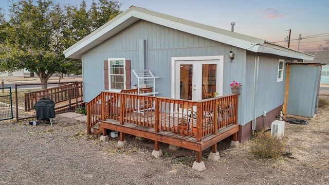 1102 W Del Rio St, Alpine, TX 79830
