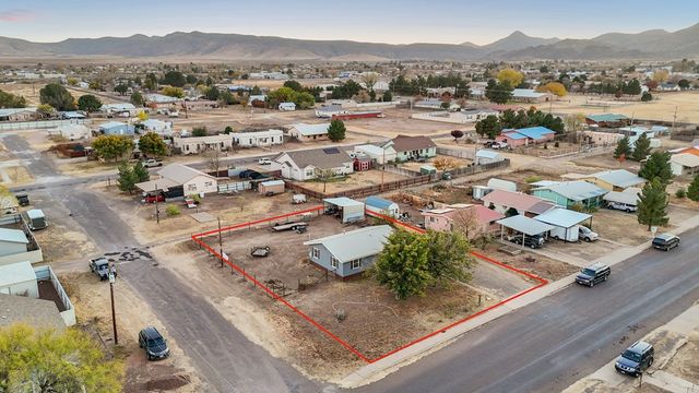 1102 W Del Rio St, Alpine, TX 79830