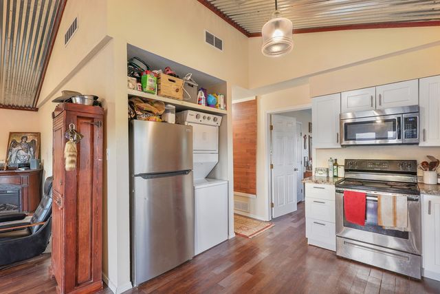 1102 W Del Rio St, Alpine, TX 79830