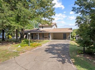 2606 W Hill View Drive, Dalton, GA 30721